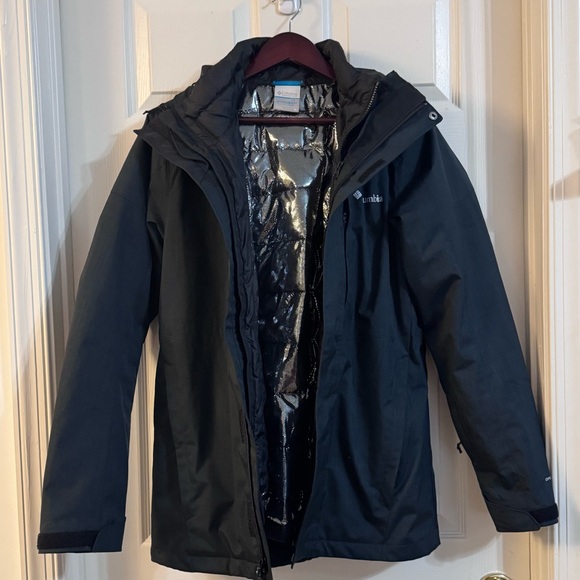 EUC Black Columbia Jacket With Omni tech - X-Small PRICED TO SELL - Picture 2 of 12